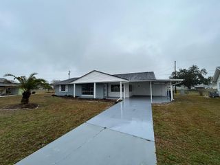 702 DESERT HILLS WAY, Sun City Center, FL 33573