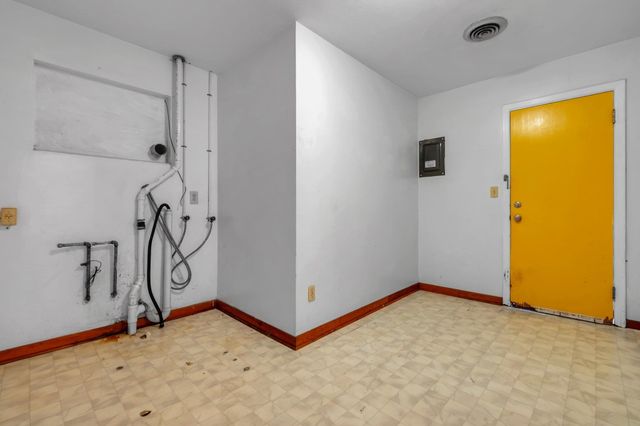 123 Columbia Drive, Tallahassee, FL 32304