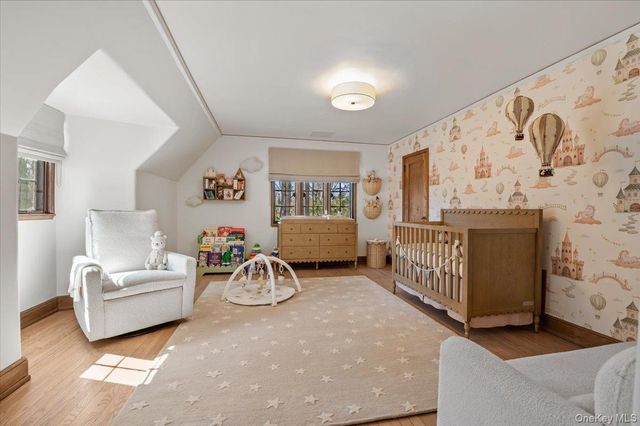 12 Hampton Road, Port Washington, NY 11050