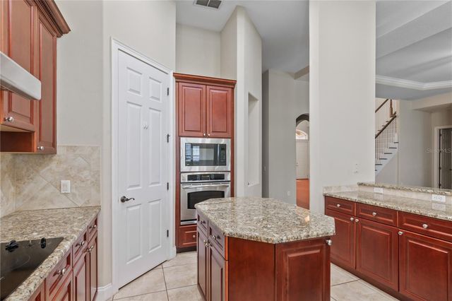 7014 PHILLIPS COVE COURT 27, Orlando, FL 32819
