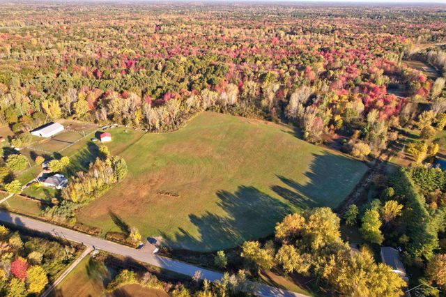 296 W Gordonville Road, Midland, MI 48640