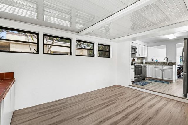 2453 CRISPIN COURT F4, Sarasota, FL 34235