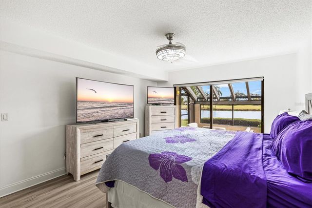 2453 CRISPIN COURT F4, Sarasota, FL 34235