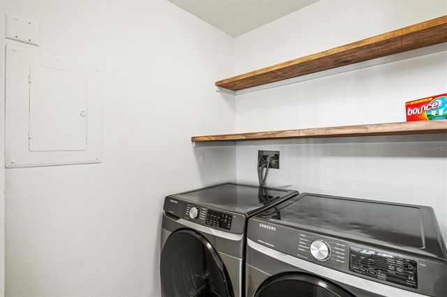 2453 CRISPIN COURT F4, Sarasota, FL 34235