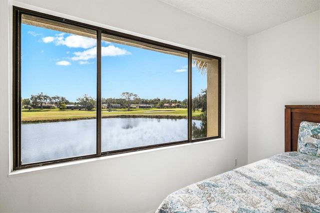 2453 CRISPIN COURT F4, Sarasota, FL 34235