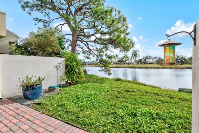 2453 CRISPIN COURT F4, Sarasota, FL 34235