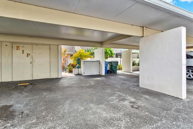 2453 CRISPIN COURT F4, Sarasota, FL 34235