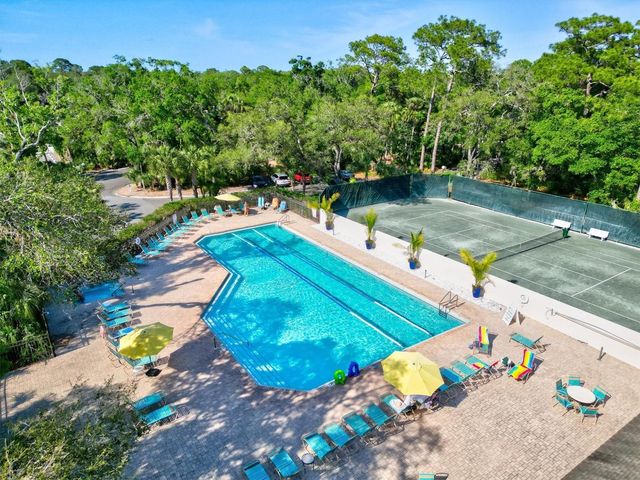 2453 CRISPIN COURT F4, Sarasota, FL 34235