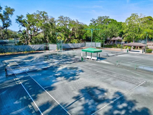 2453 CRISPIN COURT F4, Sarasota, FL 34235