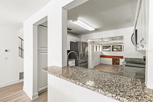 2453 CRISPIN COURT F4, Sarasota, FL 34235