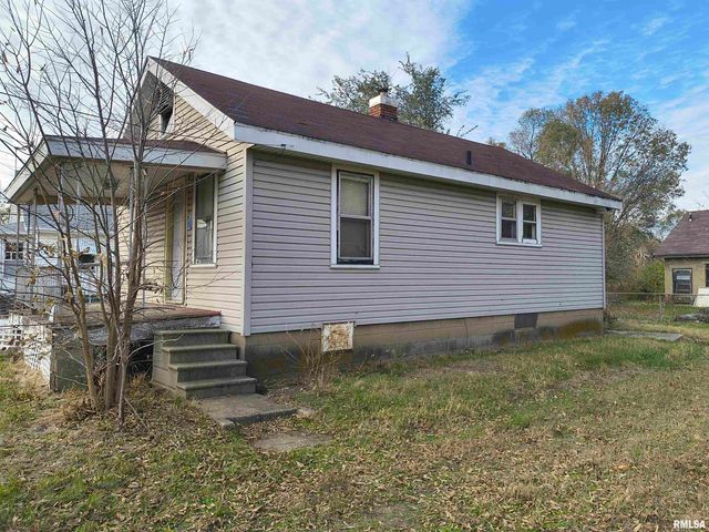 216 W CASS Street, East Peoria, IL 61611