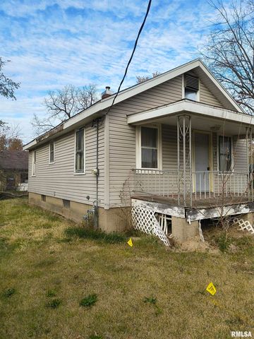 216 W CASS Street, East Peoria, IL 61611