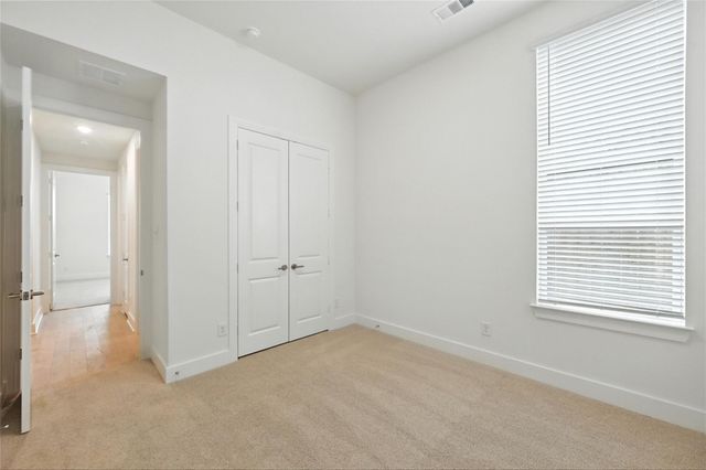 556 Lockhart Street, Waxahachie, TX 75165
