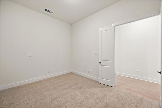 556 Lockhart Street, Waxahachie, TX 75165