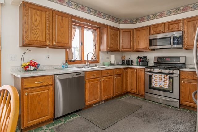 3810 Cedar Avenue, Zion, IL 60099