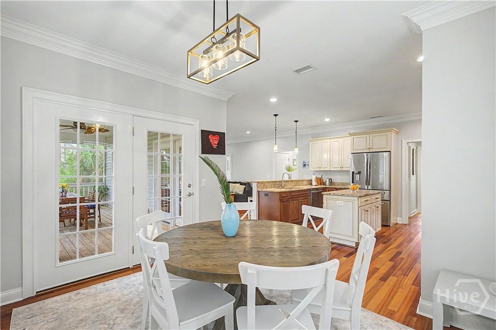 Image 12 of property listing at 8 Sapphire Island Road, Savannah, GA 31410