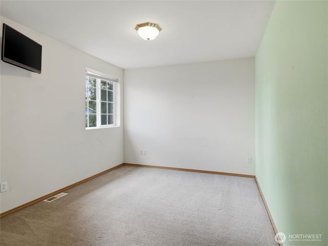 2977 NE Loyola St, Bremerton, WA 98311