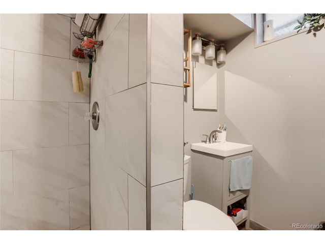 1192 S Alcott St, Denver, CO 80219