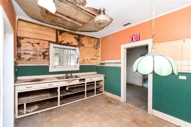 510 Holcombe Avenue, Mobile, AL 36606
