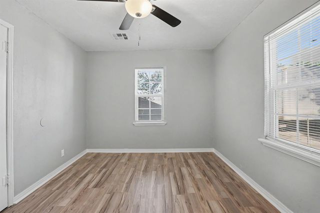 7215 NW 43rd Street, Bethany, OK 73008