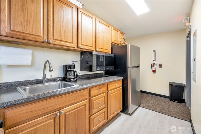 13003 Tukwila International Boulevard, Tukwila, WA 98168