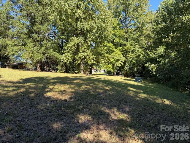233 Clark Boulevard, Charlotte, NC 28262
