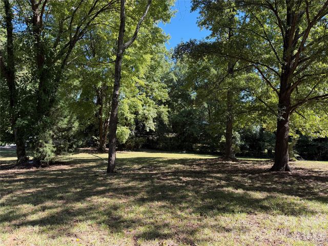 233 Clark Boulevard, Charlotte, NC 28262