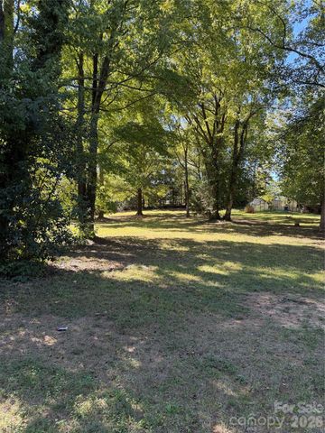 233 Clark Boulevard, Charlotte, NC 28262