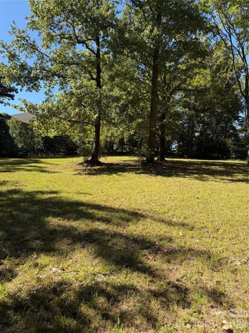 233 Clark Boulevard, Charlotte, NC 28262