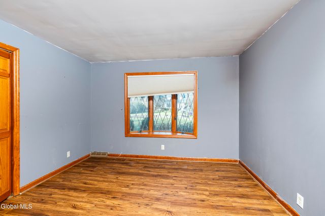 722 Feura Bush Road, Bethlehem, NY 12054