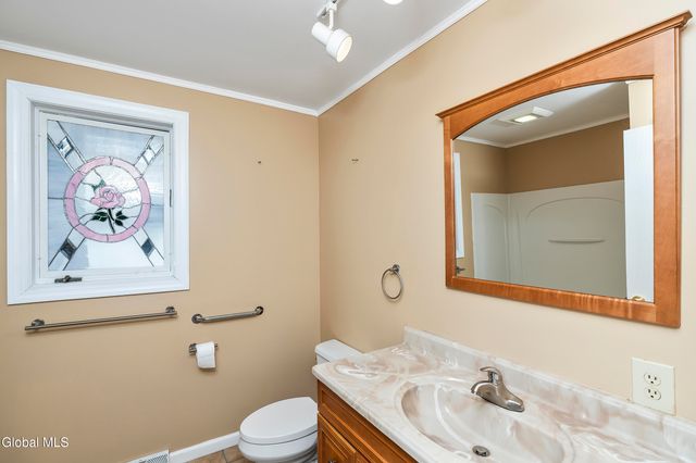 722 Feura Bush Road, Bethlehem, NY 12054