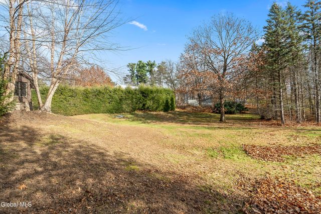 722 Feura Bush Road, Bethlehem, NY 12054