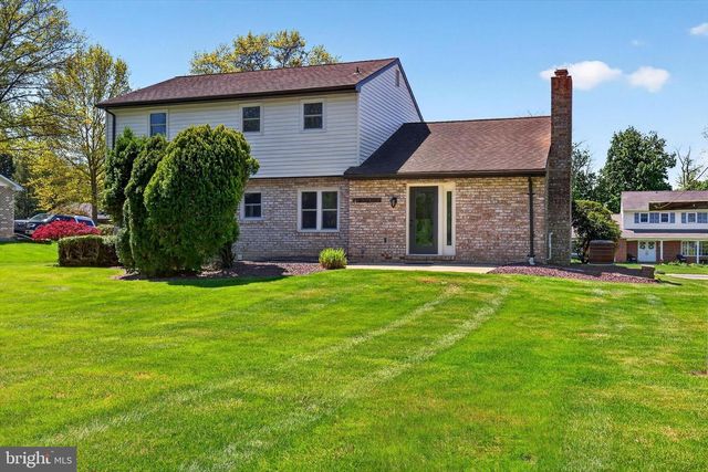 4426 CEDARWOOD DR, York, PA 17402
