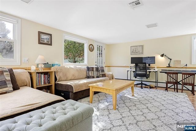 193 Prospect Place, Rutherford, NJ 07070