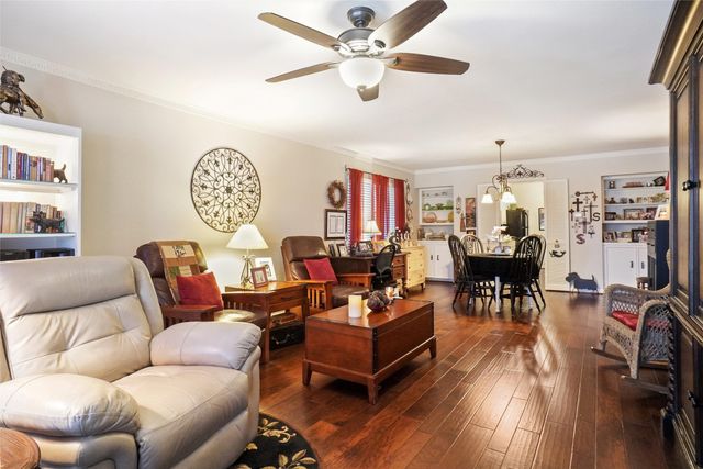11150 Valleydale Drive A, Dallas, TX 75230