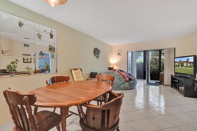 5201 W Club Circle 103, Boca Raton, FL 33431