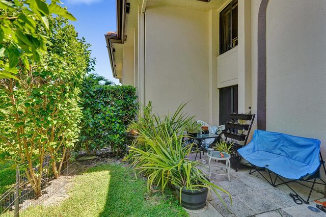 5201 W Club Circle 103, Boca Raton, FL 33431
