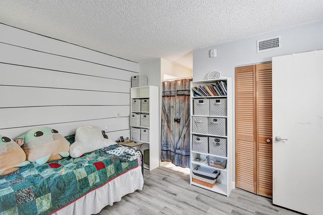 5201 W Club Circle 103, Boca Raton, FL 33431