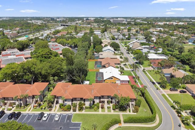 5201 W Club Circle 103, Boca Raton, FL 33431