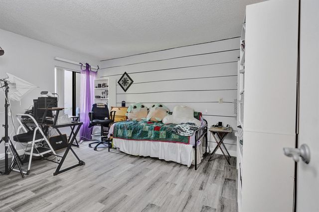 5201 W Club Circle 103, Boca Raton, FL 33431