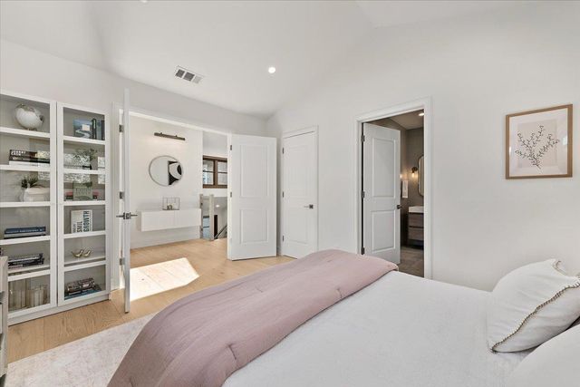 68 Fairview Plaza, Los Gatos, CA 95030