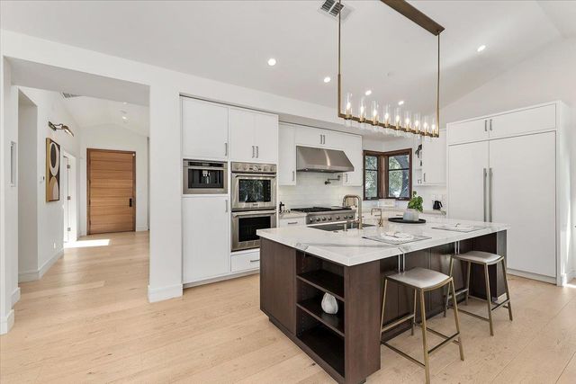 68 Fairview Plaza, Los Gatos, CA 95030