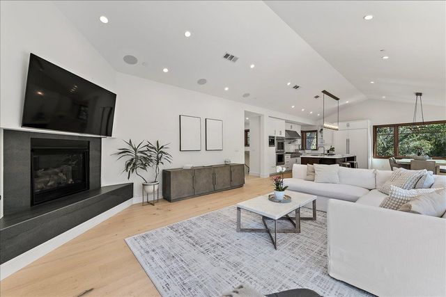 68 Fairview Plaza, Los Gatos, CA 95030