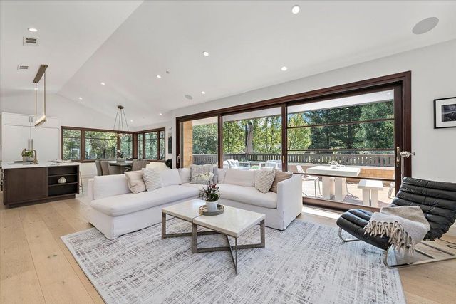 68 Fairview Plaza, Los Gatos, CA 95030