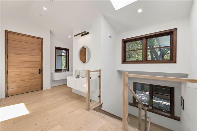 68 Fairview Plaza, Los Gatos, CA 95030