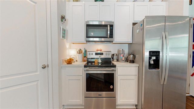 21 HULETT WOODS ROAD, Palm Coast, FL 32137