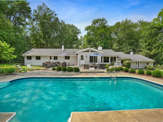 29 Salem Road, Weston, CT 06880