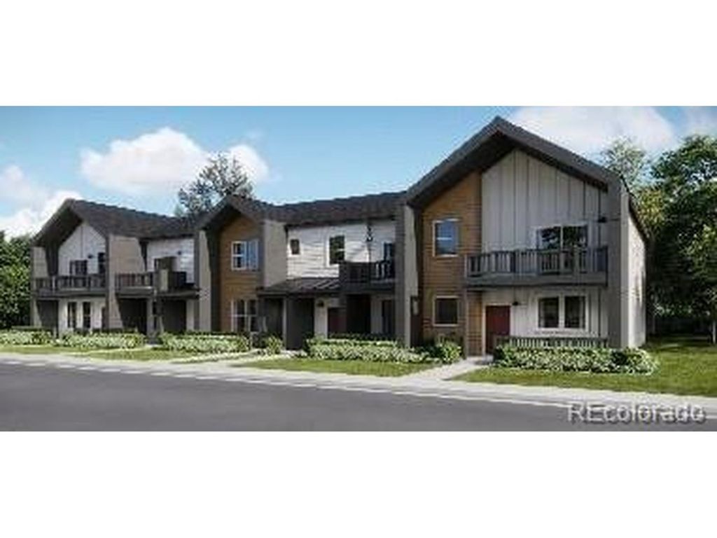 8903 Whiteclover St, Littleton, CO 80125