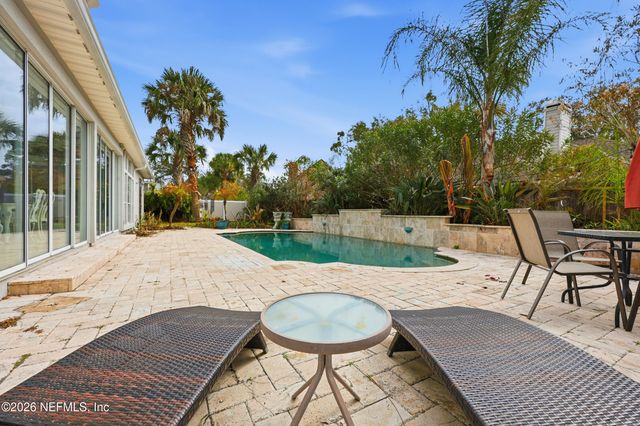 40 TALLWOOD Road, Jacksonville Beach, FL 32250