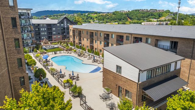 200 Manufacturers Road Apt 629, Chattanooga, TN 37405